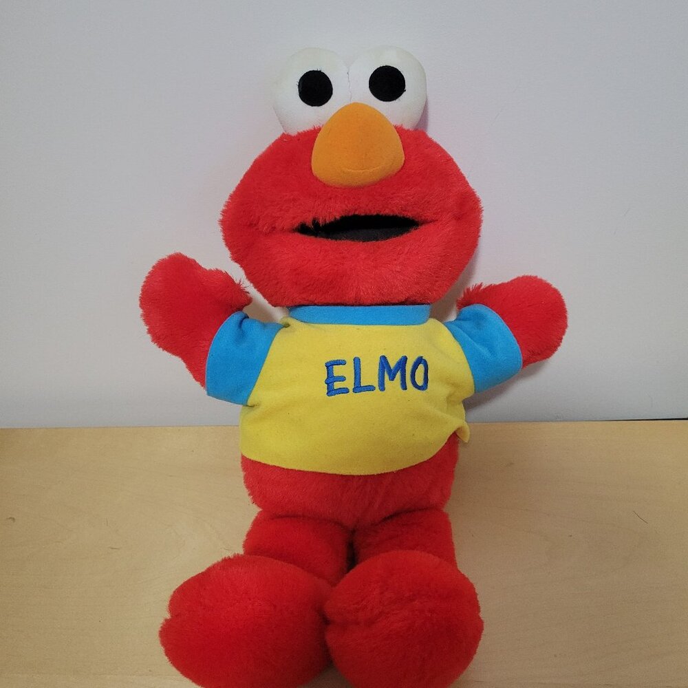 Vintage Tickle Me Elmo Original 1995 Tyco (Voice Box Not Working)
